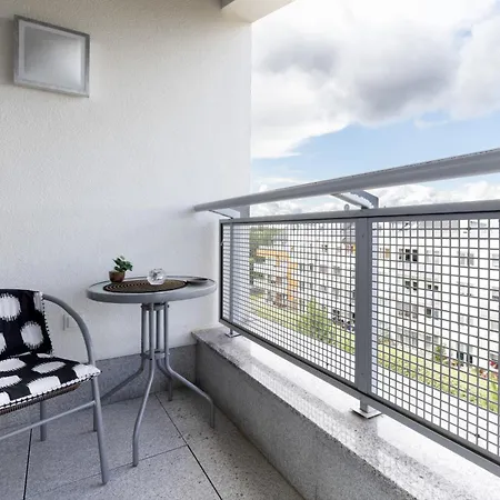 Διαμέρισμα Zaruskiego 3-bedroom By Renters Γκντίνια